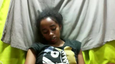 Snapshot of avontsoaldy chatting on April 27, 2026, 2:37 pm avontsoaldy online show from April 27, 2026, 2:37 pm