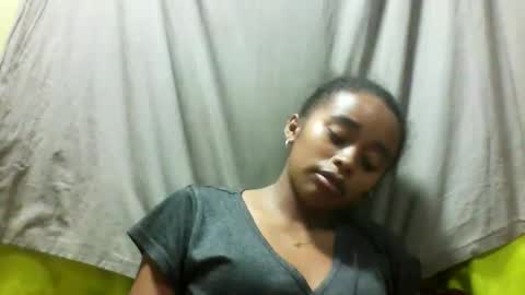 Snapshot of avontsoaldy chatting on May 17, 2026, 2:24 pm avontsoaldy online show from May 17, 2026, 2:24 pm