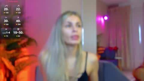 AVRILL CYRUX online show from October 27, 2025, 7:45 am