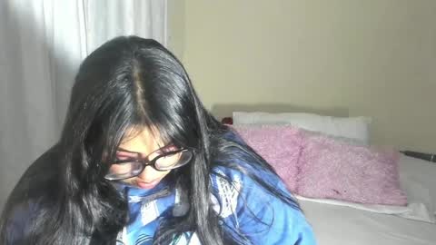 Snapshot of avrilrizox chatting on March 29, 2026, 8:14 am avrilrizox online show from March 29, 2026, 8:14 am