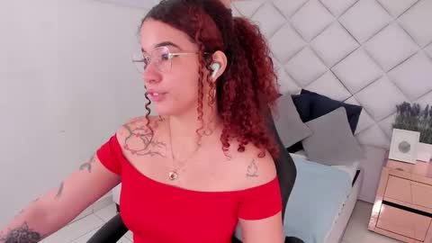 Avril  online show from February 15, 2026, 12:58 pm