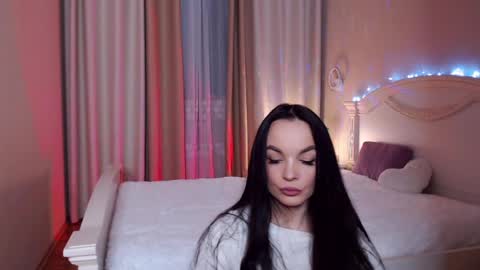 Snapshot of avrora_lew_ chatting on May 21, 2026, 9:33 pm Avrora Inst online show from May 21, 2026, 9:33 pm