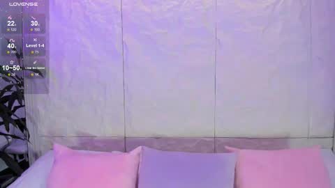 Avy  online show from October 23, 2025, 11:31 am