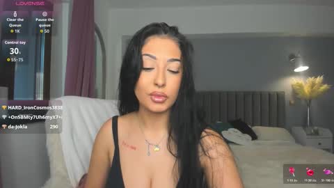 Jolie online show from November 8, 2025, 6:57 am