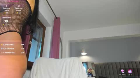 Jolie online show from November 27, 2025, 7:32 am