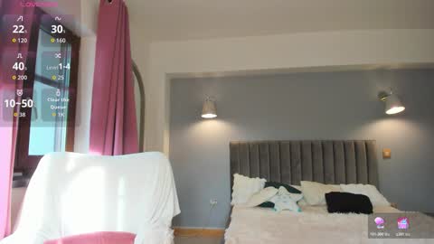 Jolie online show from March 18, 2026, 5:54 am