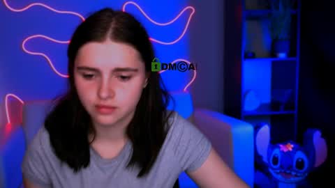 awesomeemma_ online show from May 8, 2026, 11:15 am
