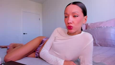 Snapshot of awgustina_sweetheart22 chatting on May 6, 2026, 8:30 am Awgustina online show from May 6, 2026, 8:30 am