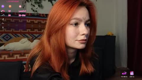 Snapshot of aww_burn chatting on December 21, 2025, 2:41 am Tris online show from December 21, 2025, 2:41 am