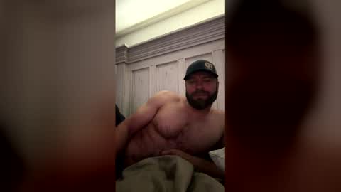 Snapshot of axel1026 chatting on April 8, 2026, 12:32 am axel1026 online show from April 8, 2026, 12:32 am