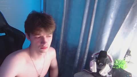 axel_0ne online show from June 13, 2026, 10:29 pm