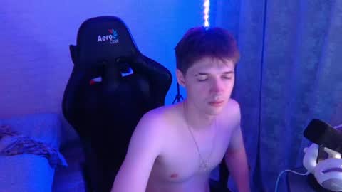 axel_0ne online show from July 3, 2026, 6:25 pm