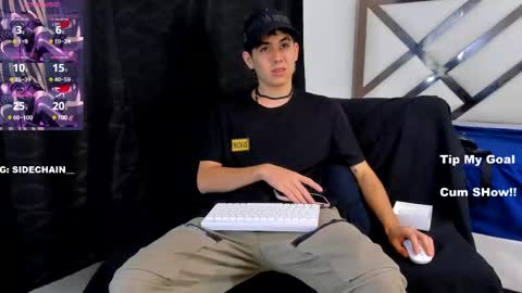 Snapshot of axel_cifer chatting on March 8, 2025, 10:34 pm Axel cifer online show from March 8, 2025, 10:34 pm