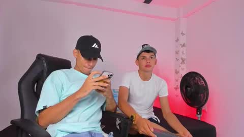 AXEL online show from November 17, 2025, 7:19 pm