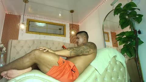 Snapshot of axel_daviss1 chatting on May 10, 2026, 10:59 pm Axel Daviss online show from May 10, 2026, 10:59 pm