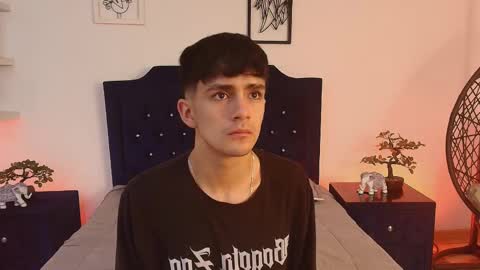 axel_draven online show from October 24, 2025, 11:17 am