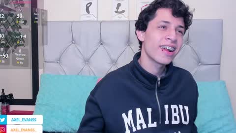 Axel Evanss online show from December 3, 2024, 1:21 pm