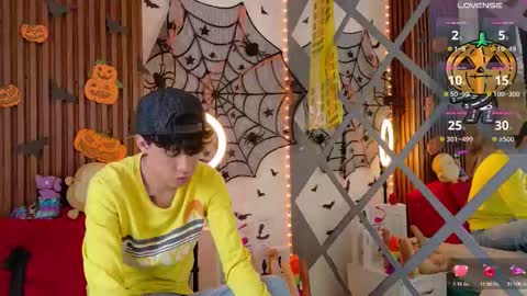 Axel Evanss online show from October 22, 2025, 1:00 pm