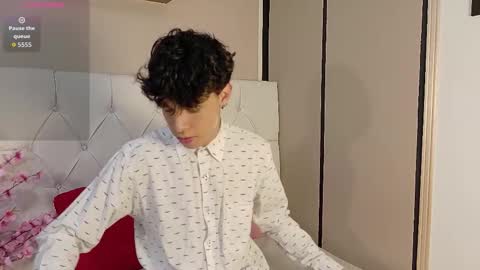 Axel Evanss online show from October 24, 2025, 11:17 am