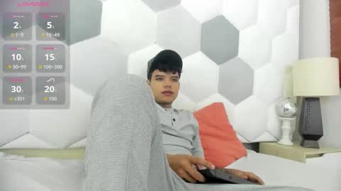 Axel Forte online show from December 17, 2025, 12:44 pm