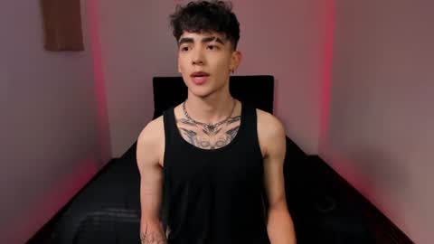 Snapshot of axel_inkshade chatting on July 5, 2026, 11:23 pm Axel online show from July 5, 2026, 11:23 pm