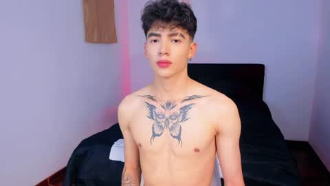 Snapshot of axel_inkshade chatting on August 9, 2026, 8:36 pm Axel online show from August 9, 2026, 8:36 pm