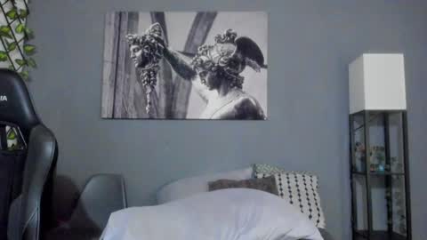 Axel online show from December 31, 2024, 2:40 am