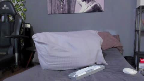 Axel online show from January 16, 2025, 1:06 am