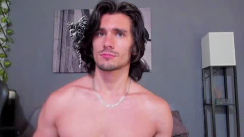 Axel online show from January 16, 2025, 4:07 am