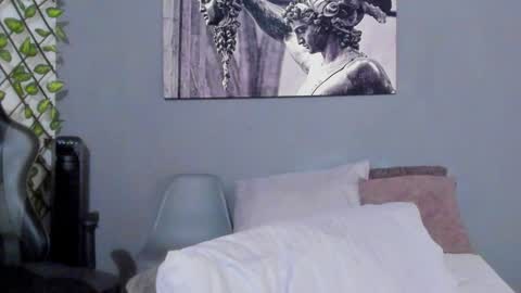 Axel online show from February 7, 2025, 2:19 am