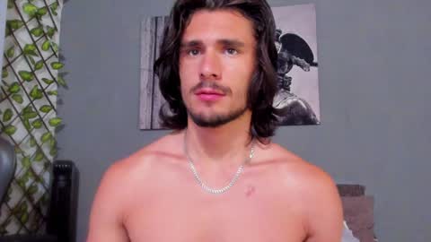 Axel online show from February 7, 2025, 9:48 pm