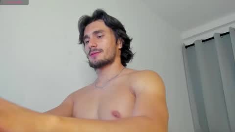 Axel online show from September 26, 2025, 3:43 am