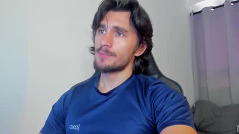 Axel online show from September 29, 2025, 3:50 pm