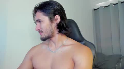 Axel online show from September 30, 2025, 4:12 pm