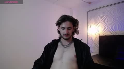 Snapshot of axel_porn_ chatting on July 2, 2026, 3:29 pm Axel online show from July 2, 2026, 3:29 pm