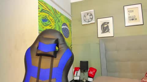 AXEL SILVA online show from October 22, 2025, 12:27 pm