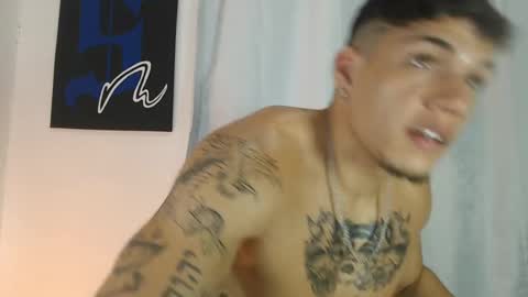 INDEPENDENT MODEL  online show from February 3, 2025, 12:25 am