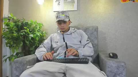 axel  online show from November 18, 2025, 3:56 am