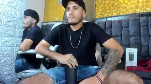 Axell Cross2 online show from March 3, 2025, 8:11 pm