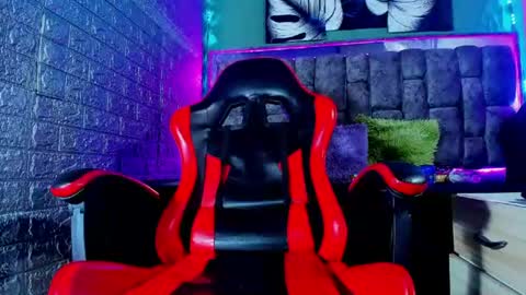 Snapshot of axell_cross2 chatting on July 2, 2026, 3:34 am Axell Cross2 online show from July 2, 2026, 3:34 am