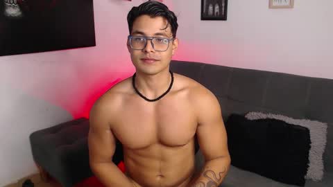 Snapshot of axell_dior chatting on March 21, 2026, 9:47 am axell online show from March 21, 2026, 9:47 am