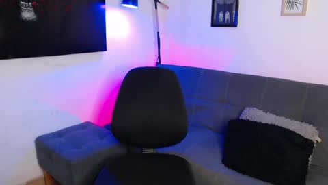 Snapshot of axell_dior chatting on April 8, 2026, 2:00 am axell online show from April 8, 2026, 2:00 am