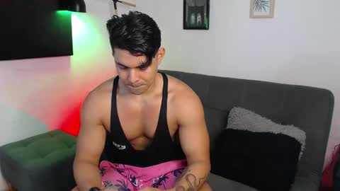 Snapshot of axell_dior chatting on April 19, 2026, 5:23 pm axell online show from April 19, 2026, 5:23 pm