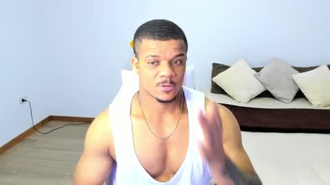 AXEL DA SILVA online show from November 23, 2025, 7:57 pm