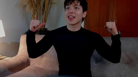 Axel Raven online show from November 12, 2025, 3:01 pm