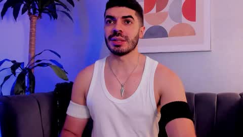 Snapshot of axelthompsom chatting on December 4, 2025, 11:19 am Axel Thompsom online show from December 4, 2025, 11:19 am