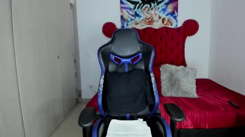 Snapshot of axelwinters_ chatting on May 9, 2026, 11:04 am Axel online show from May 9, 2026, 11:04 am