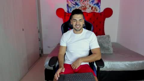 Snapshot of axelwinters_ chatting on May 12, 2026, 11:07 am Axel online show from May 12, 2026, 11:07 am