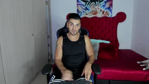 Snapshot of axelwinters_ chatting on May 31, 2026, 1:03 am Axel online show from May 31, 2026, 1:03 am