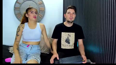 Axel and mia  online show from February 6, 2025, 11:32 am